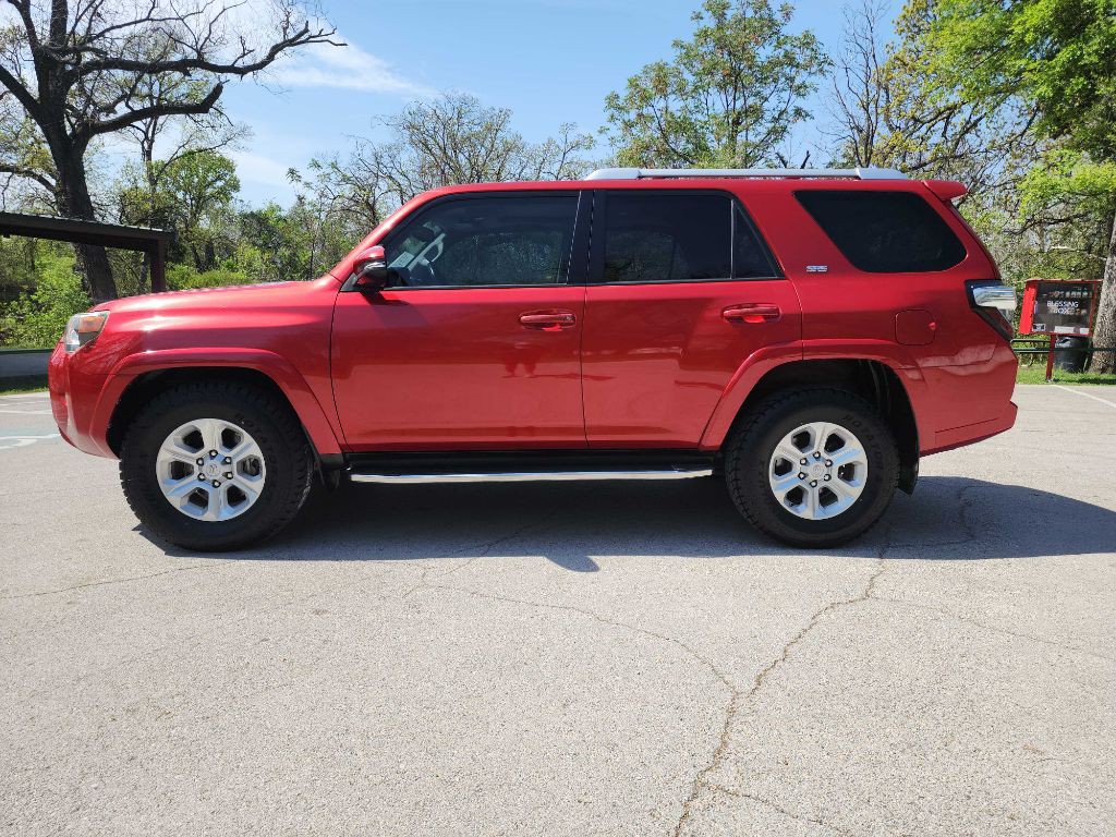 2016 Toyota 4Runner Image 4