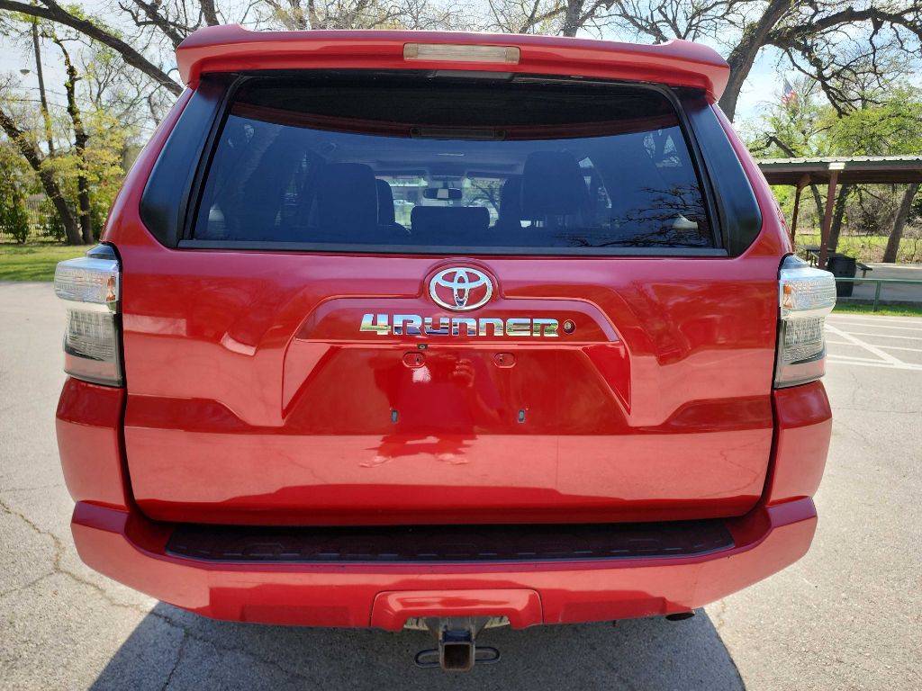 2016 Toyota 4Runner Image 6
