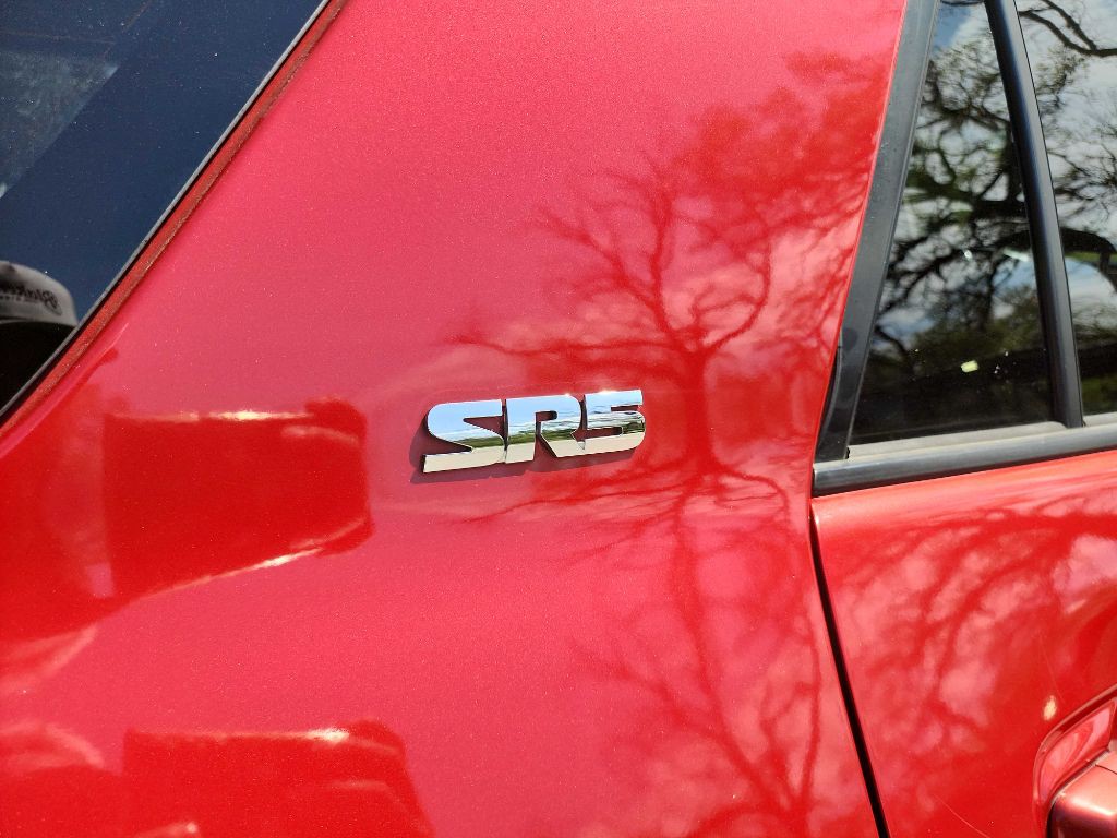 2016 Toyota 4Runner Image 10