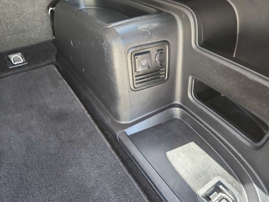 2016 Toyota 4Runner Image 39