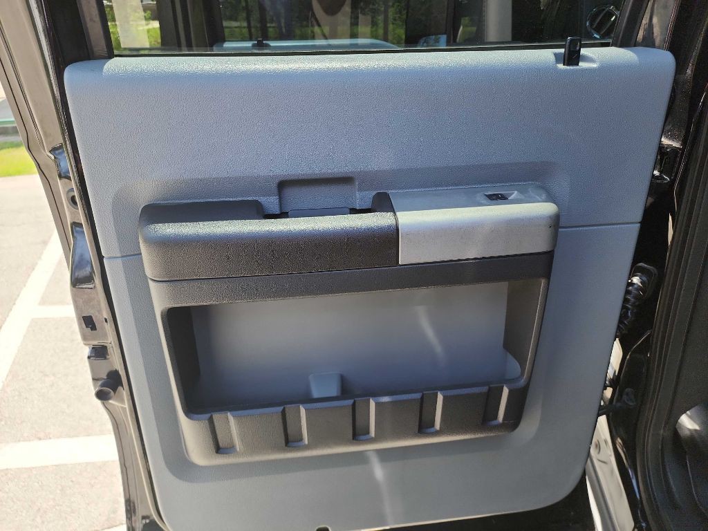 2016 Ford F-350 Image 30