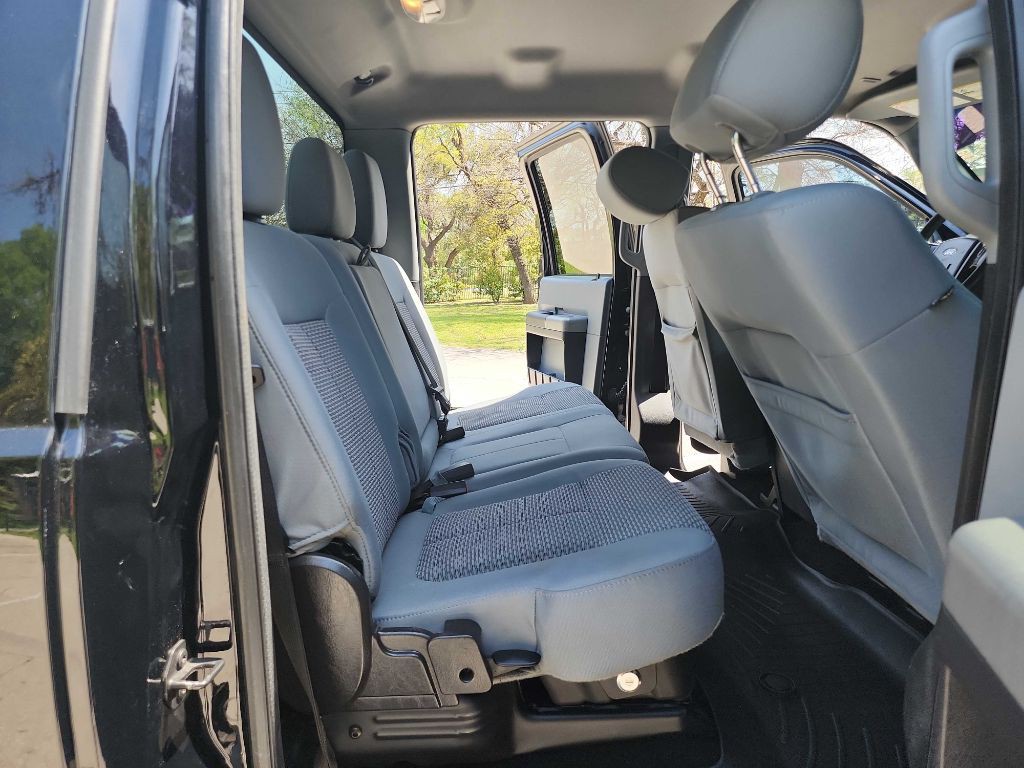 2016 Ford F-350 Image 32