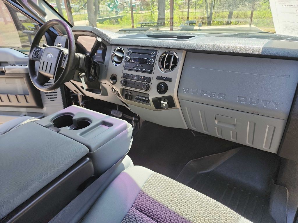 2016 Ford F-350 Image 38