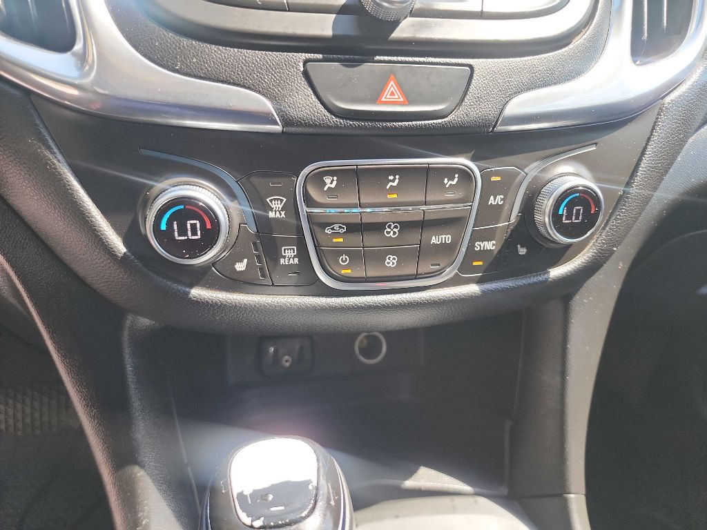 2018 Chevrolet Equinox Image 22