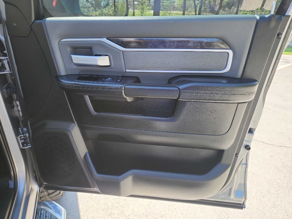 2020 RAM 2500 Image 39