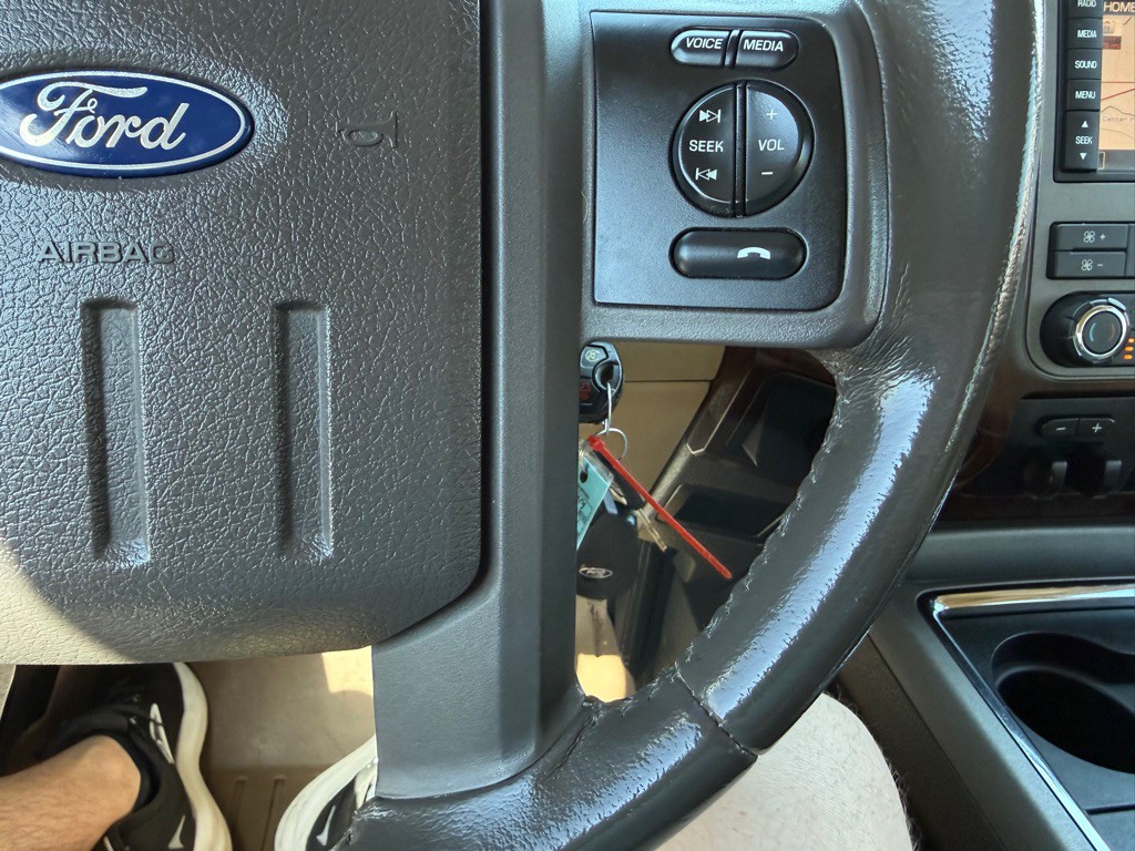 2011 Ford F-350 Image 33