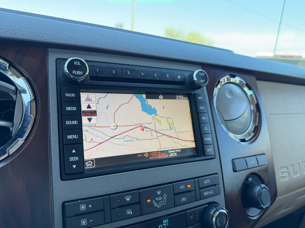 2011 Ford F-350 Image 36