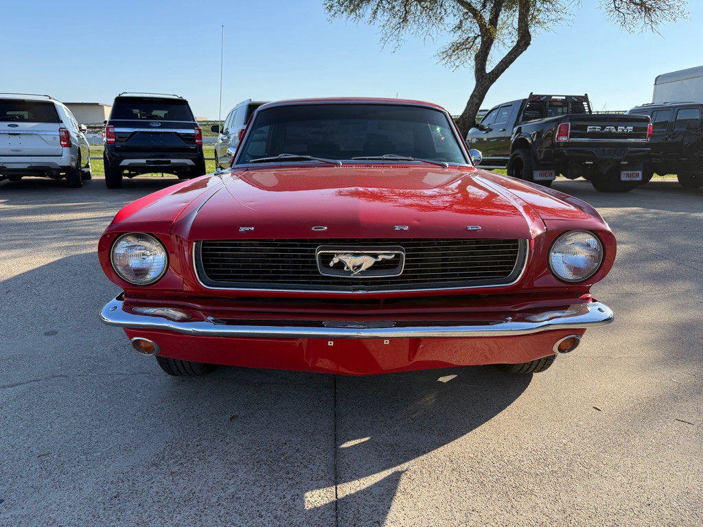1966 Ford Mustang Image 2