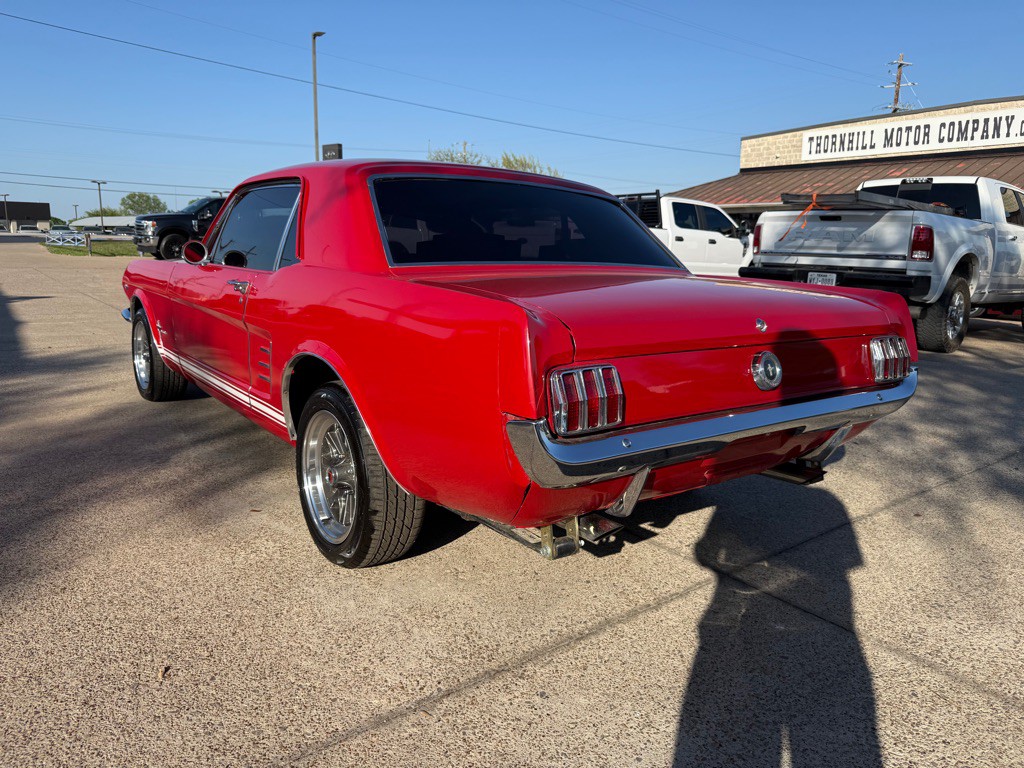 1966 Ford Mustang Image 5