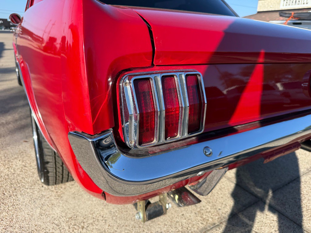 1966 Ford Mustang Image 10