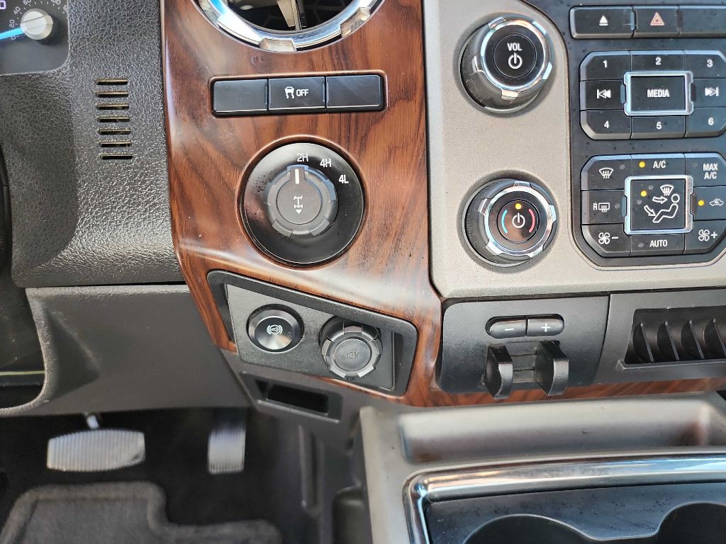 2015 Ford F-350 Image 22