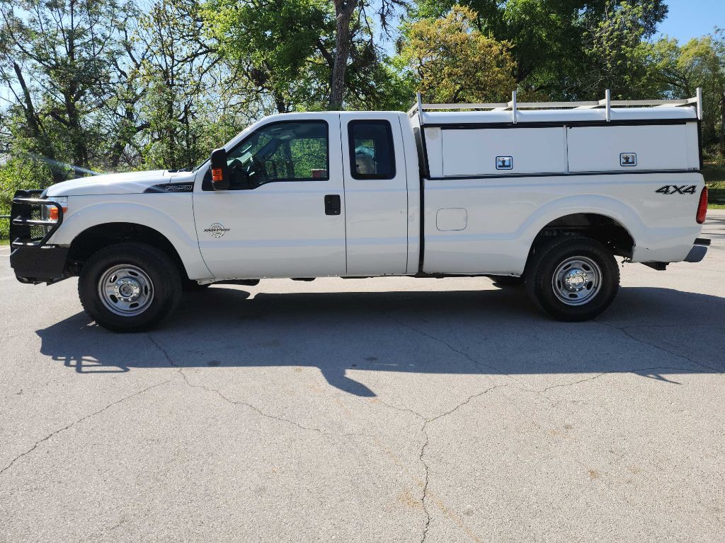 2014 Ford F-250 Image 4