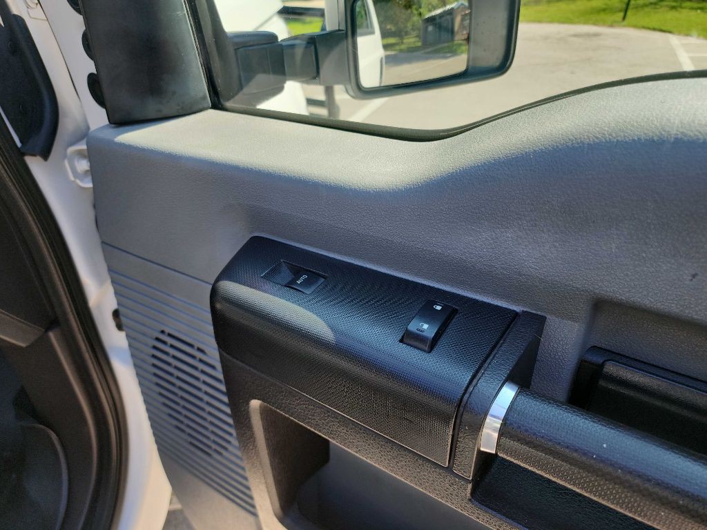2014 Ford F-250 Image 29