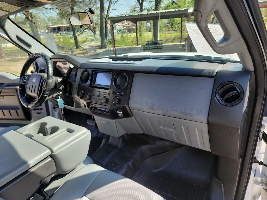 2014 Ford F-250 Image 33
