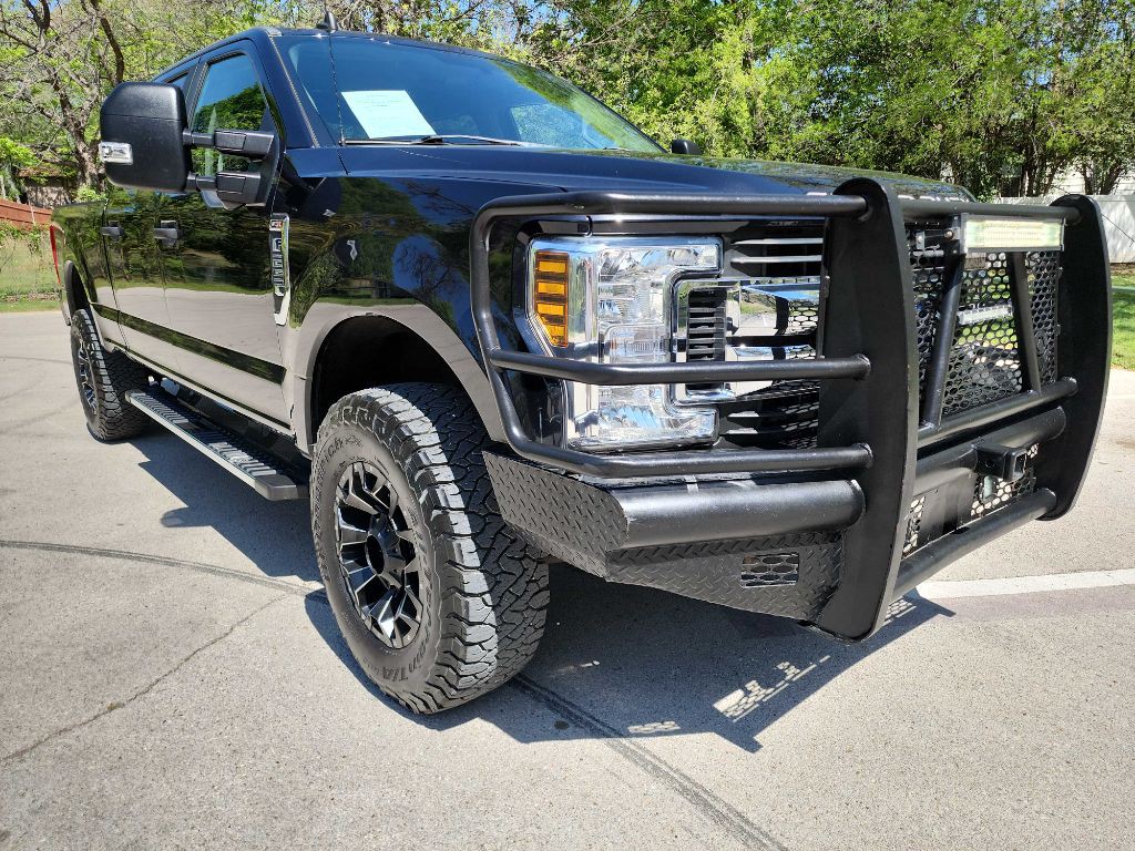 2019 Ford F-250 Image 1