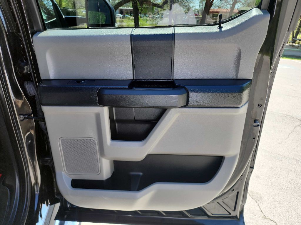 2019 Ford F-250 Image 31