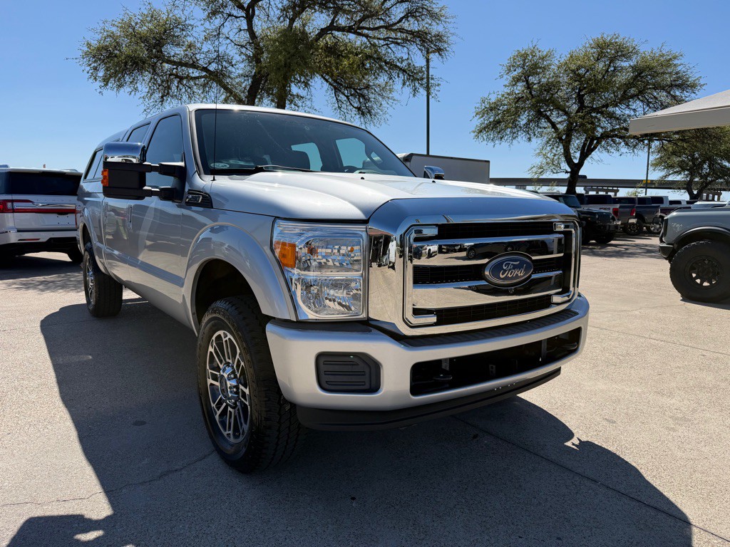2011 Ford F-250 Image 1