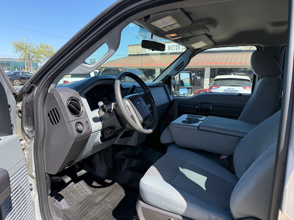 2011 Ford F-250 Image 14