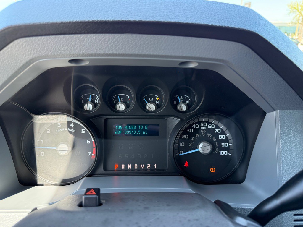 2011 Ford F-250 Image 25