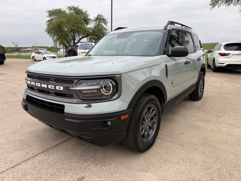 2021 Ford Bronco Image 3