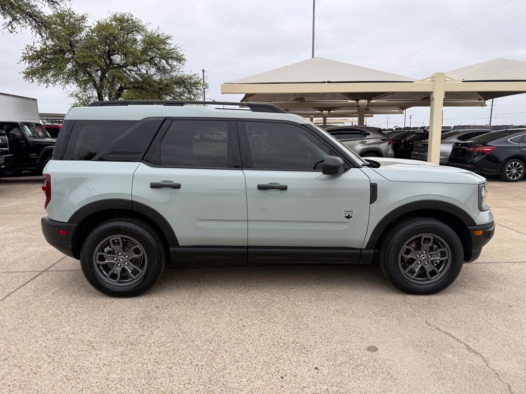 2021 Ford Bronco Image 8