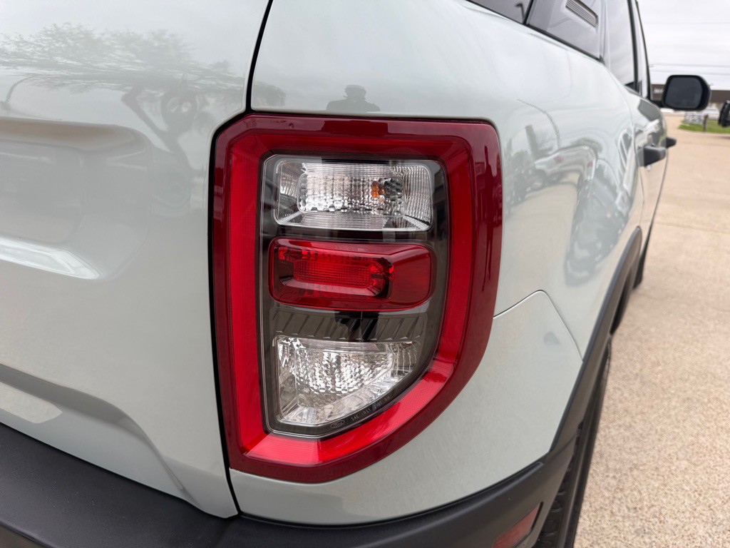 2021 Ford Bronco Image 12