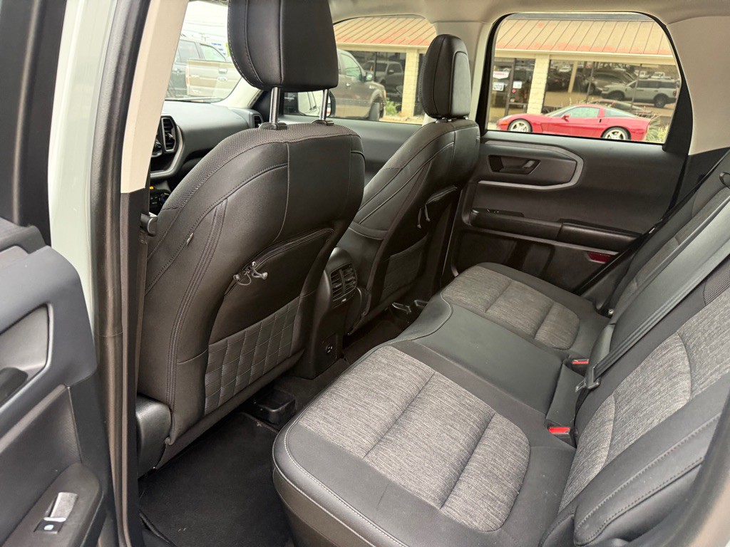 2021 Ford Bronco Image 15