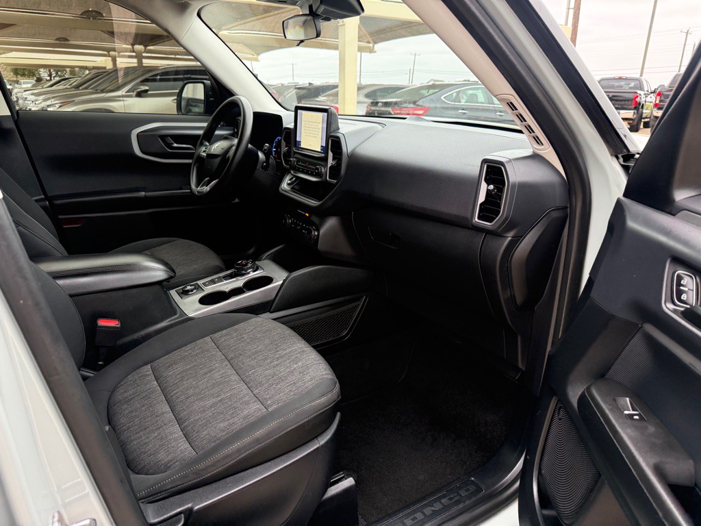 2021 Ford Bronco Image 16