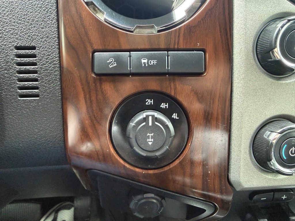 2013 Ford F-250 Image 29
