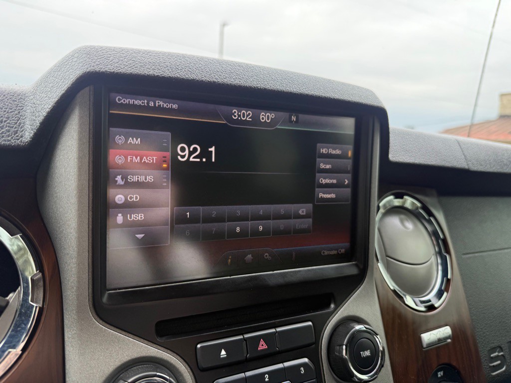 2013 Ford F-250 Image 35