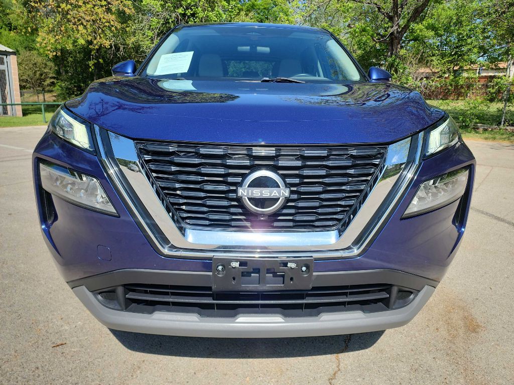 2023 Nissan Rogue Image 2