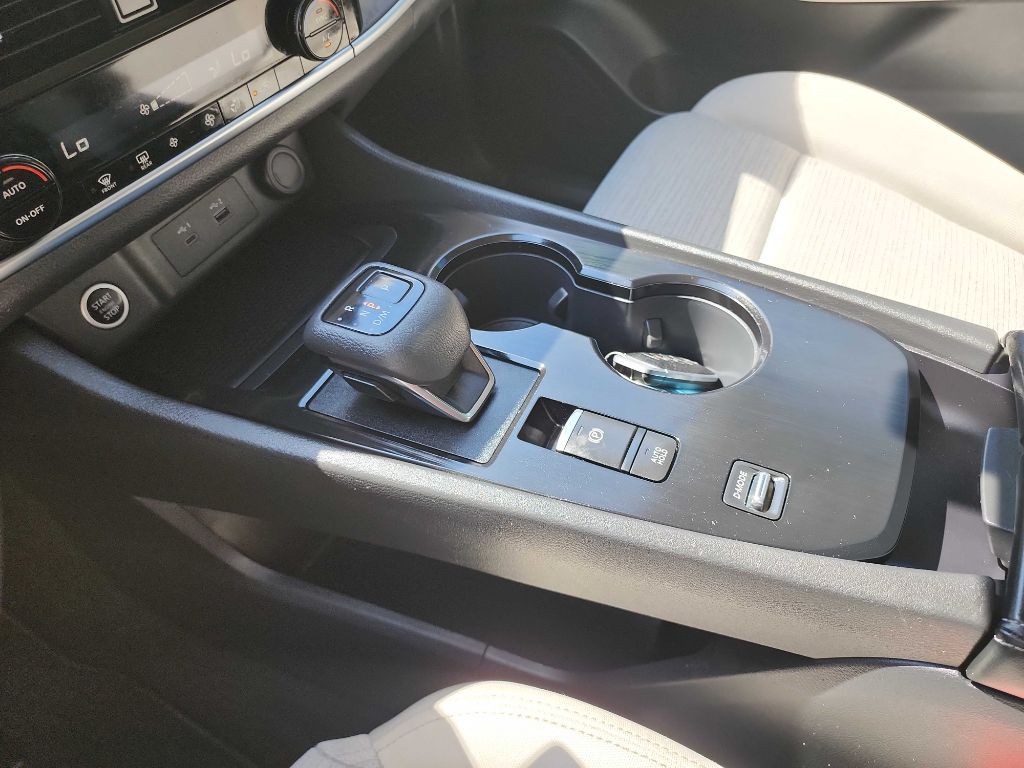 2023 Nissan Rogue Image 23