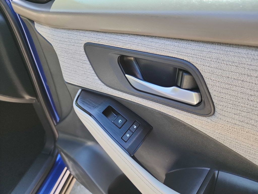 2023 Nissan Rogue Image 33