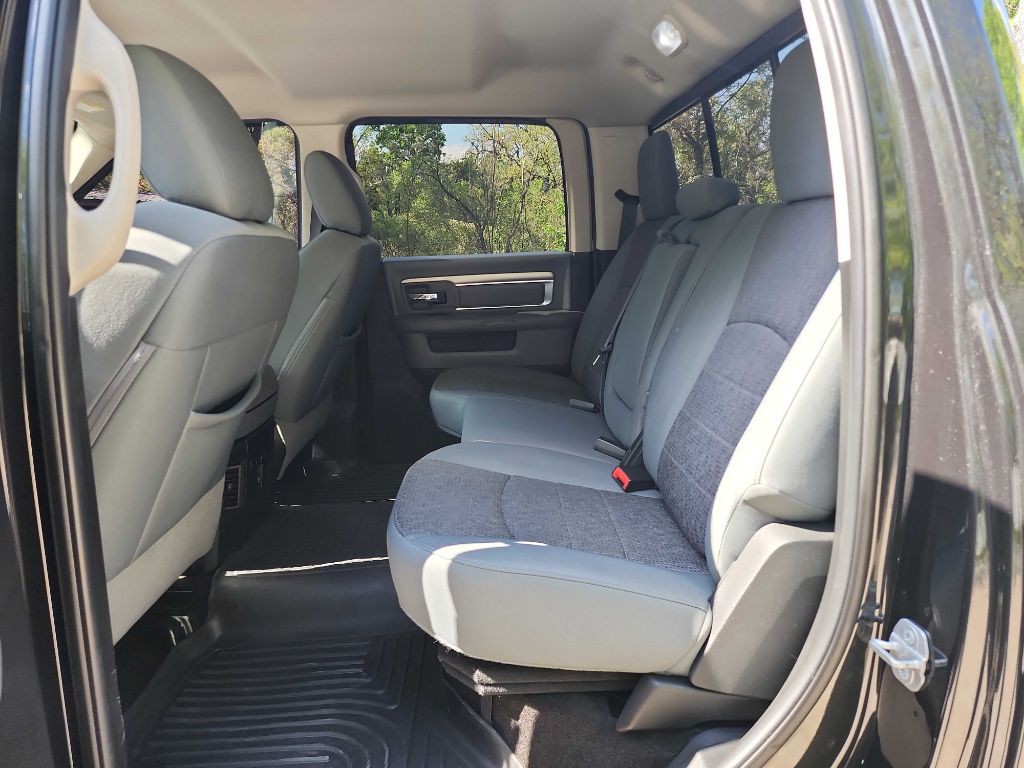 2018 RAM 2500 Image 34