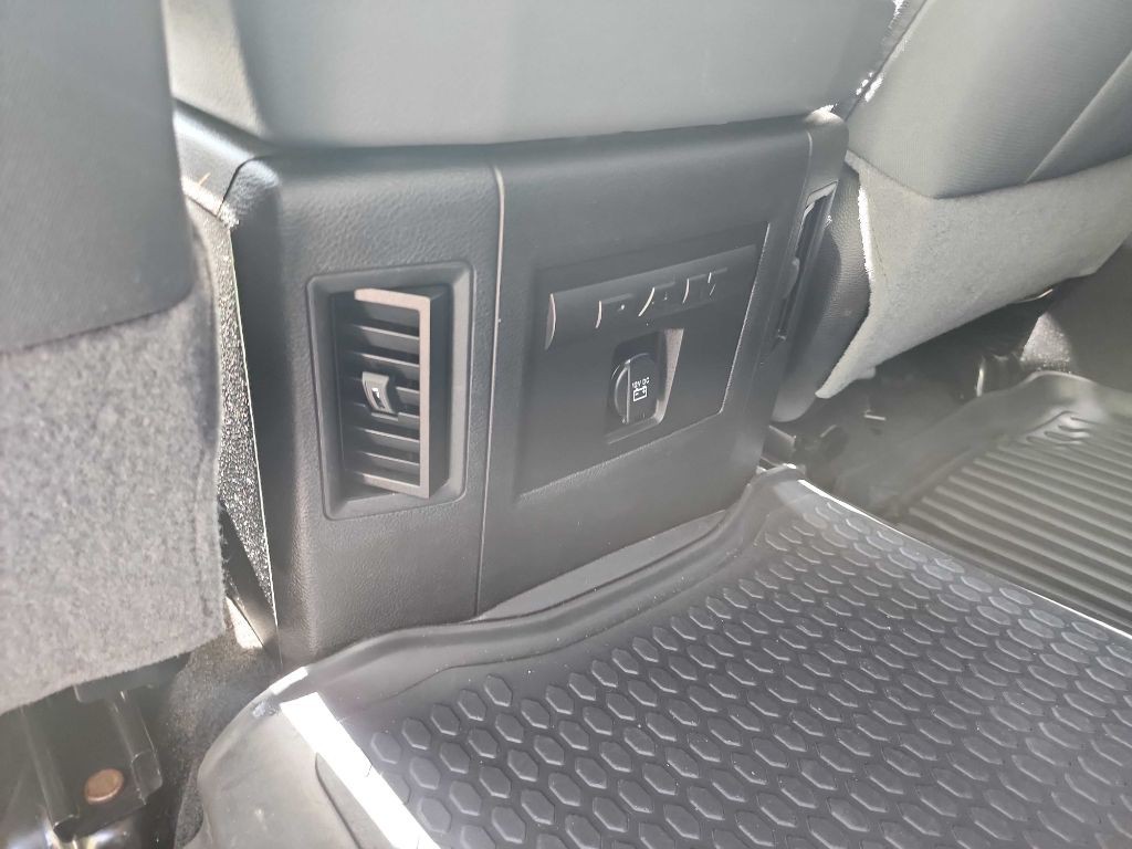 2018 RAM 2500 Image 36