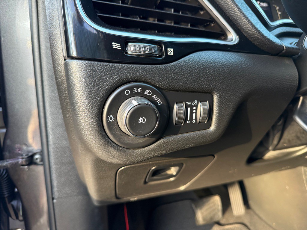 2021 Jeep Cherokee Image 17