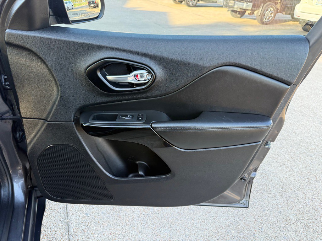 2021 Jeep Cherokee Image 22