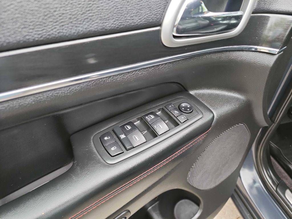 2018 Jeep Grand Cherokee Image 13