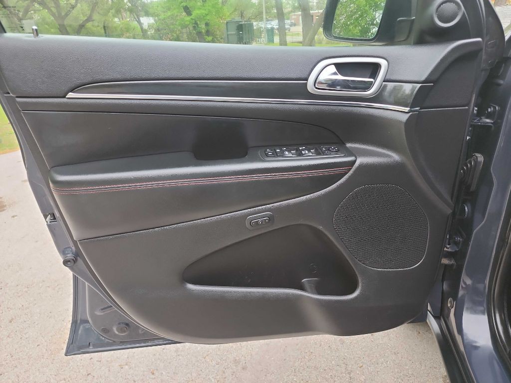 2018 Jeep Grand Cherokee Image 16