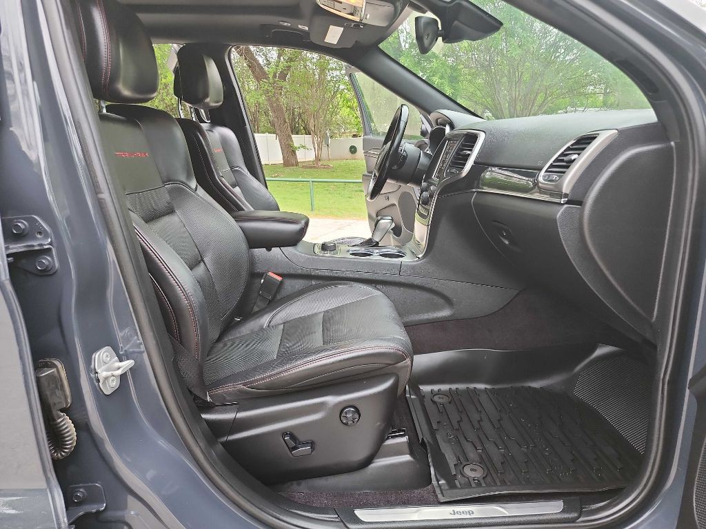 2018 Jeep Grand Cherokee Image 41