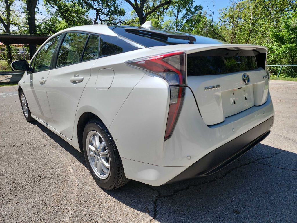 2017 Toyota Prius Image 5