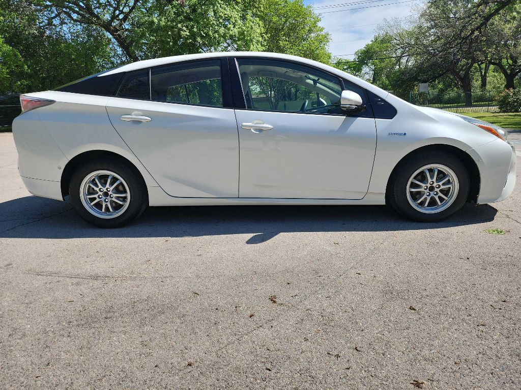 2017 Toyota Prius Image 9