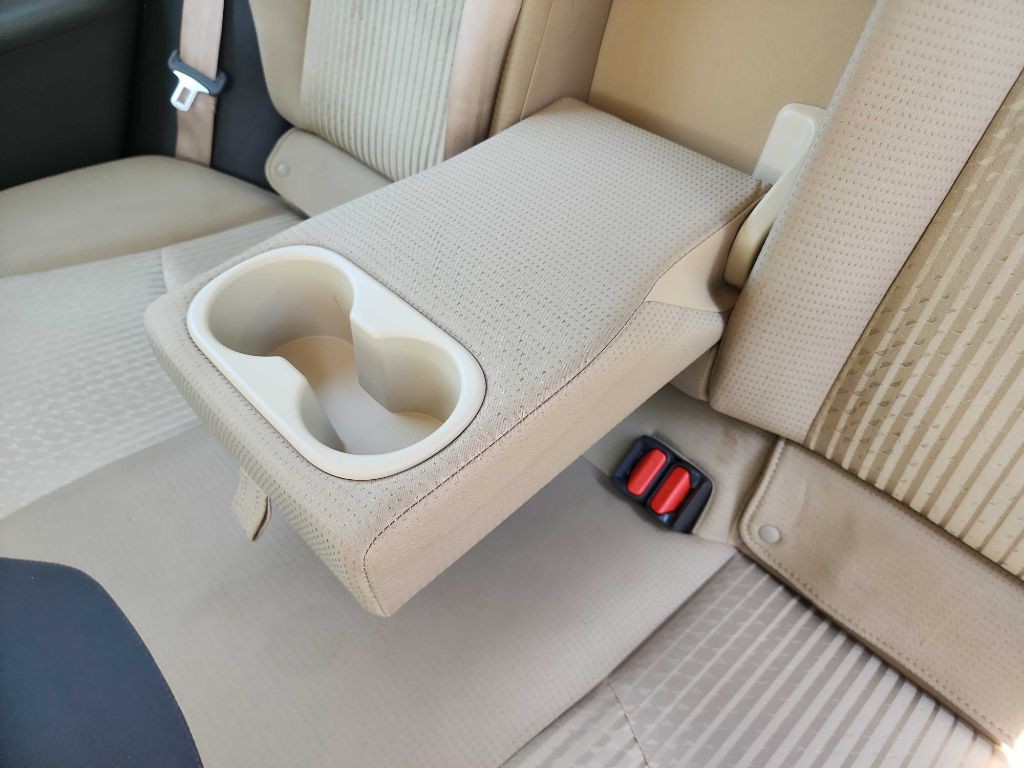 2017 Toyota Prius Image 21
