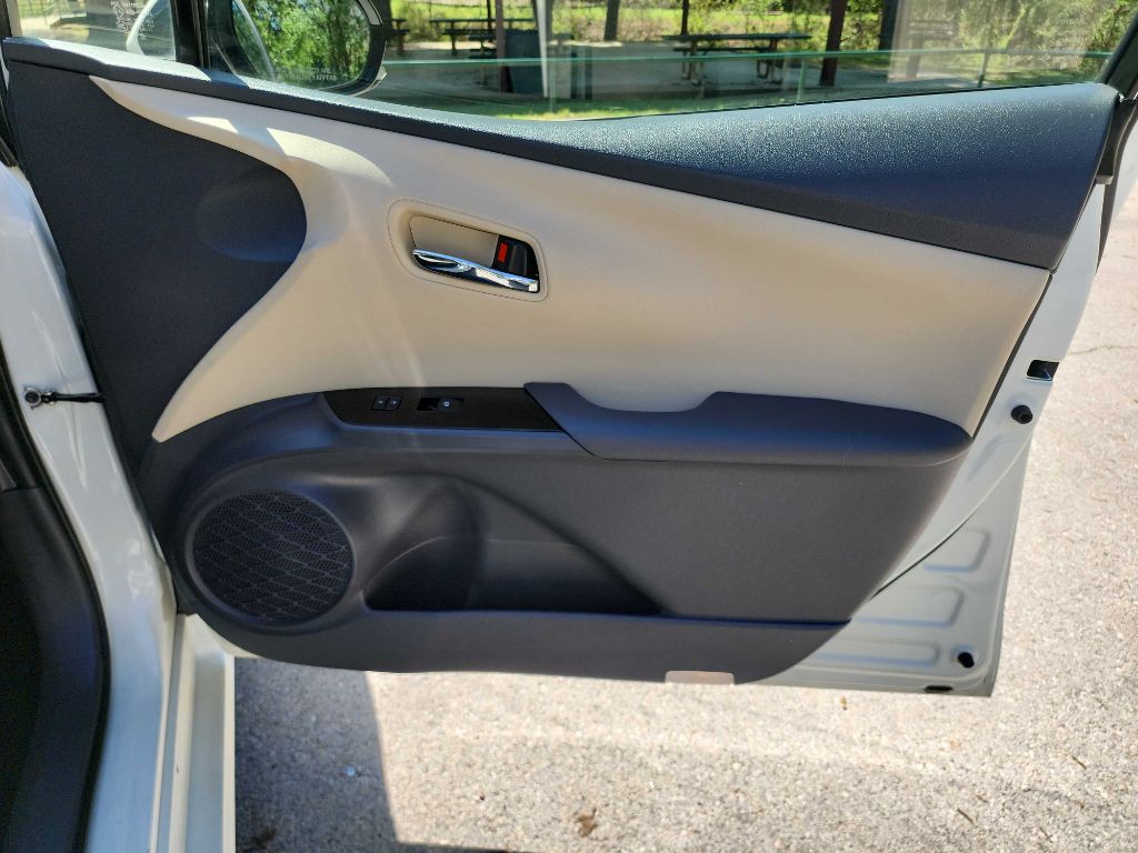 2017 Toyota Prius Image 27