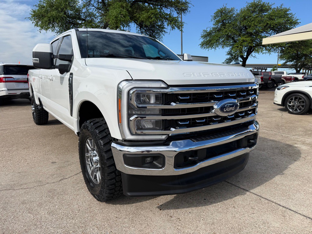 2023 Ford F-250 Image 1