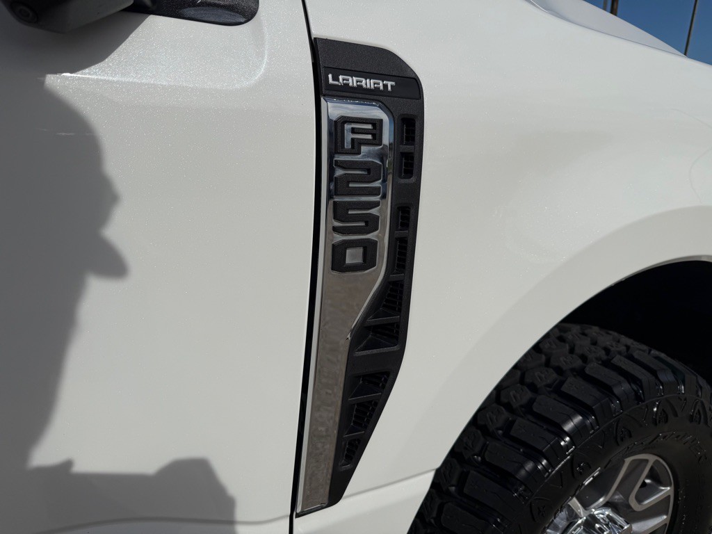 2023 Ford F-250 Image 10