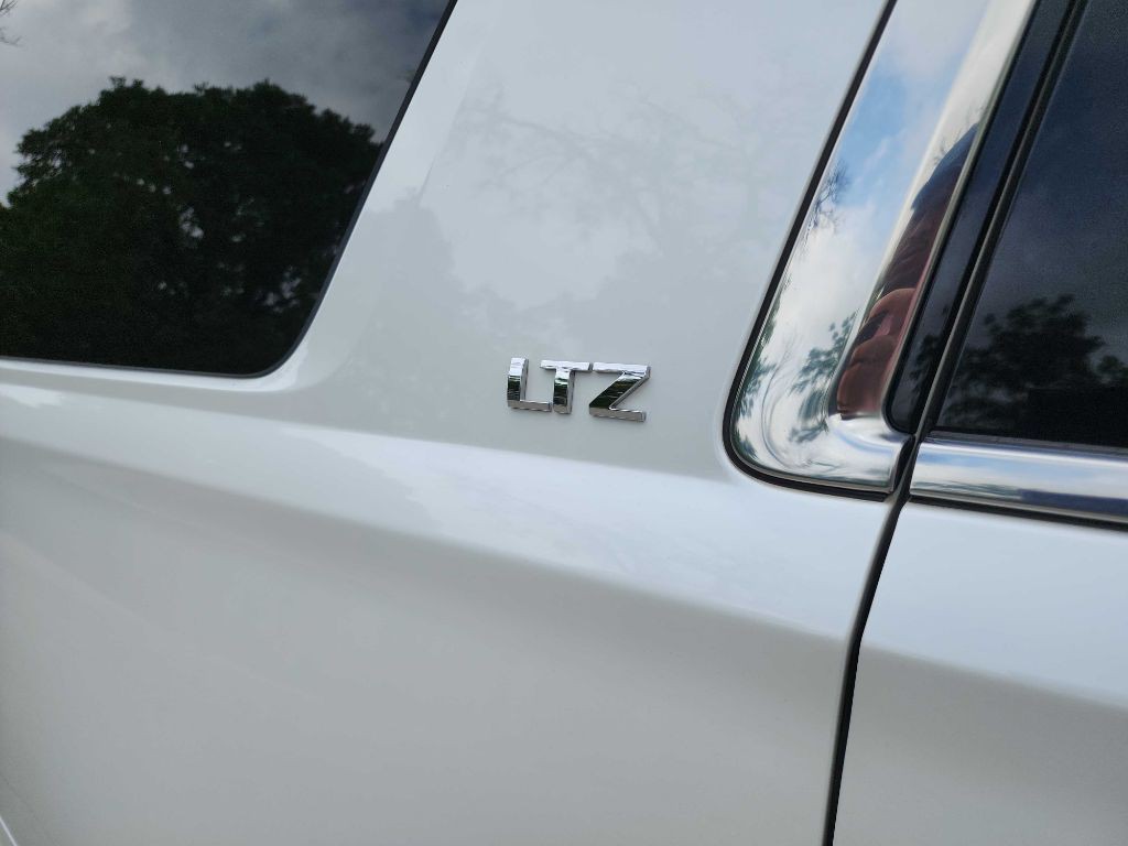 2016 Chevrolet Tahoe Image 12