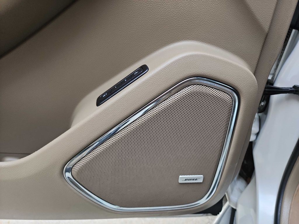 2016 Chevrolet Tahoe Image 18