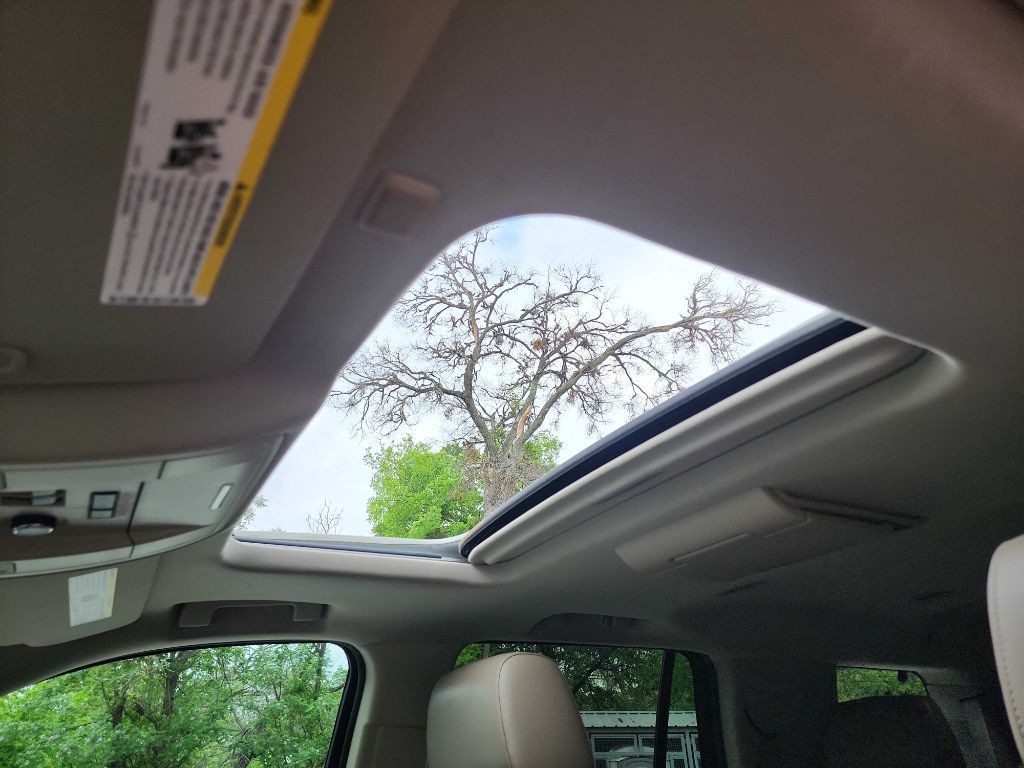 2016 Chevrolet Tahoe Image 28