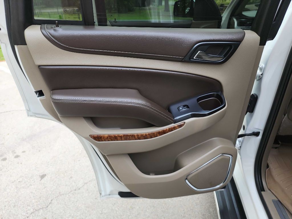 2016 Chevrolet Tahoe Image 29